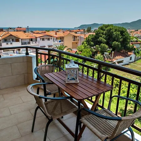 Fotini House Aparthotel 3*