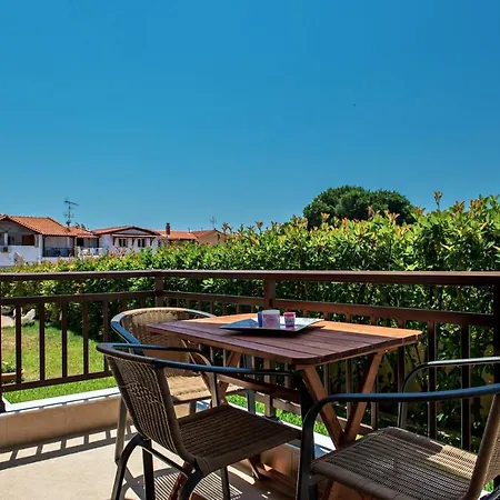 Aparthotel Fotini House
